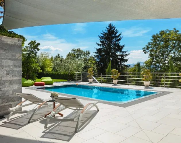 Changement de liner de piscine dans le Gard