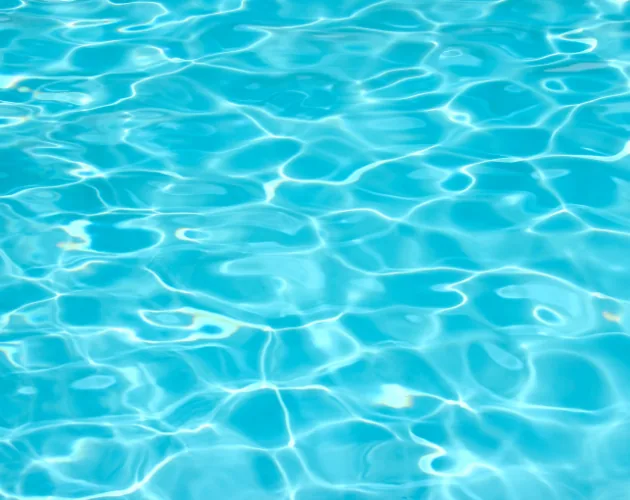 Changement de liner de piscine dans le Gard